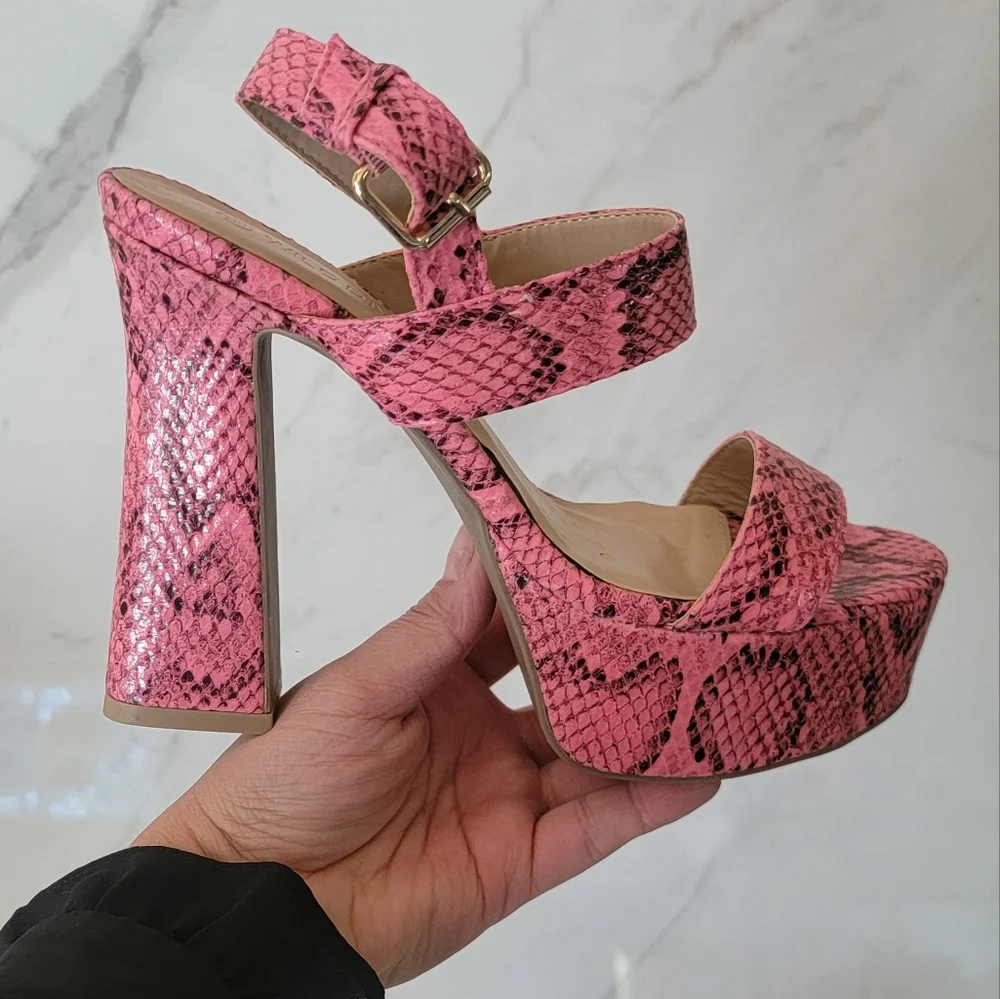 Wild Diva | Pink Python Snake Print Open toe Platform Anklestrap heels Size 7.5